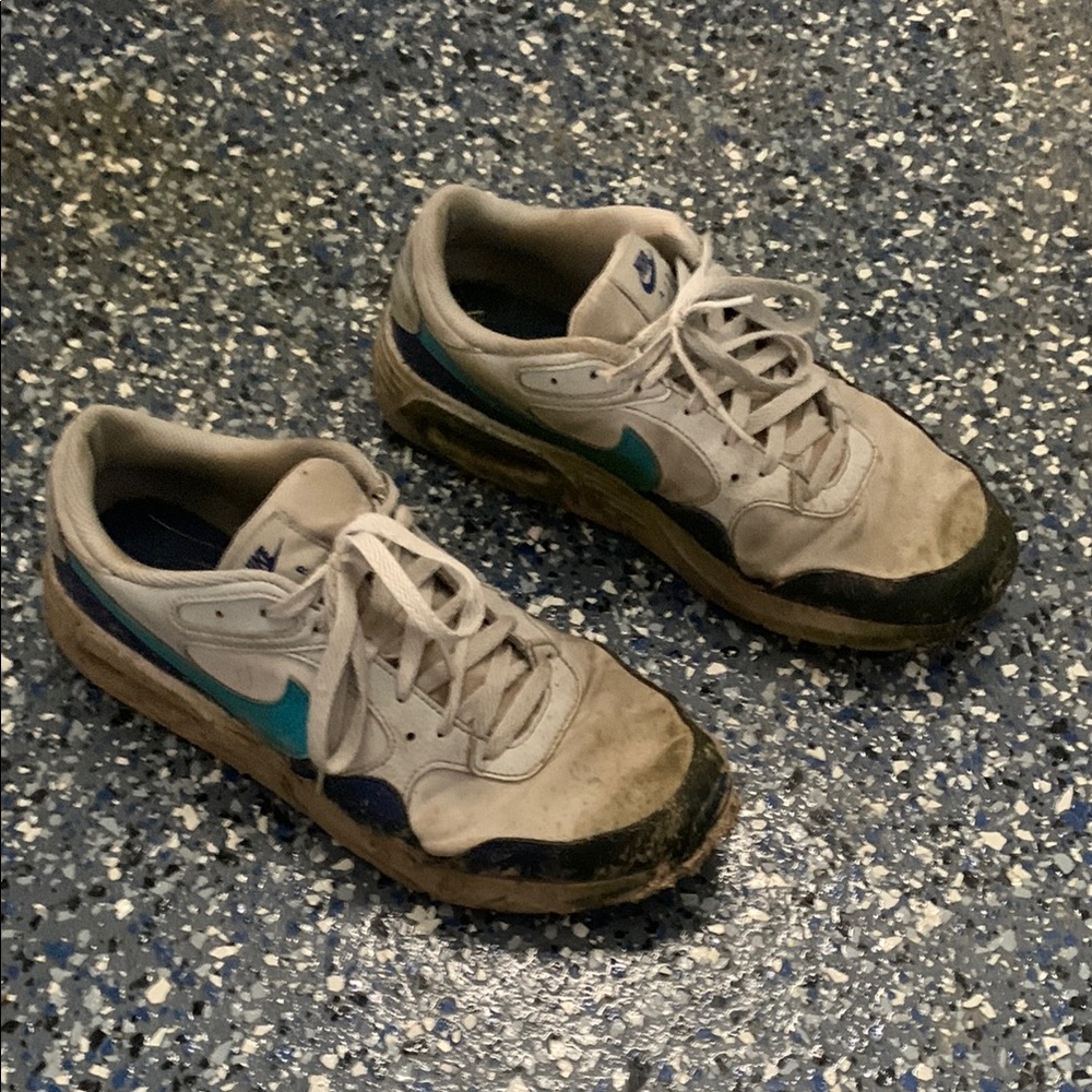 Nike Men's White and Blue Sneakers